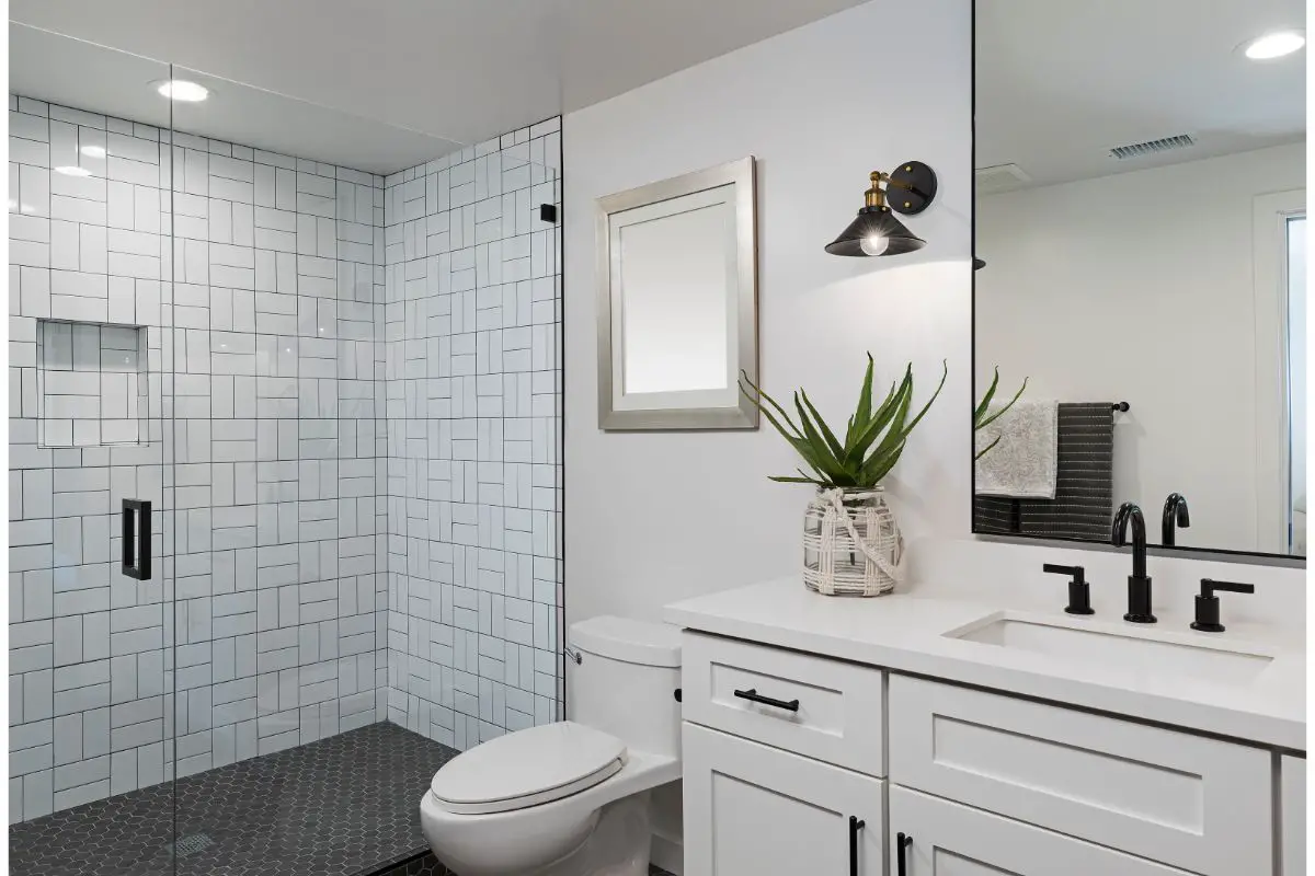 how much does it cost to add a bathroom?